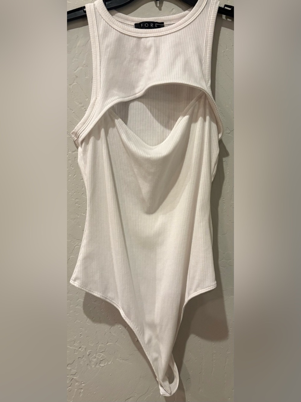 G/FORE White Ribbed Tank with Front Cutout - Picture 2 of 2